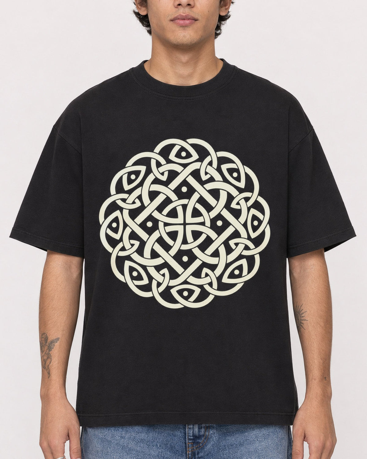 Mockup Boxy Heavyweight Tee Black male close-up 06
