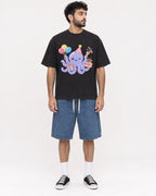 Mockup Boxy Heavyweight Tee Black male full-body 07