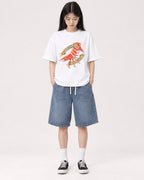 Mockup Boxy Heavyweight Tee White female full-body 01