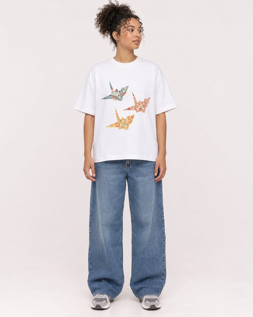 Mockup Boxy Heavyweight Tee White female full-body 20