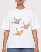 Mockup Boxy Heavyweight Tee White female close-up 20