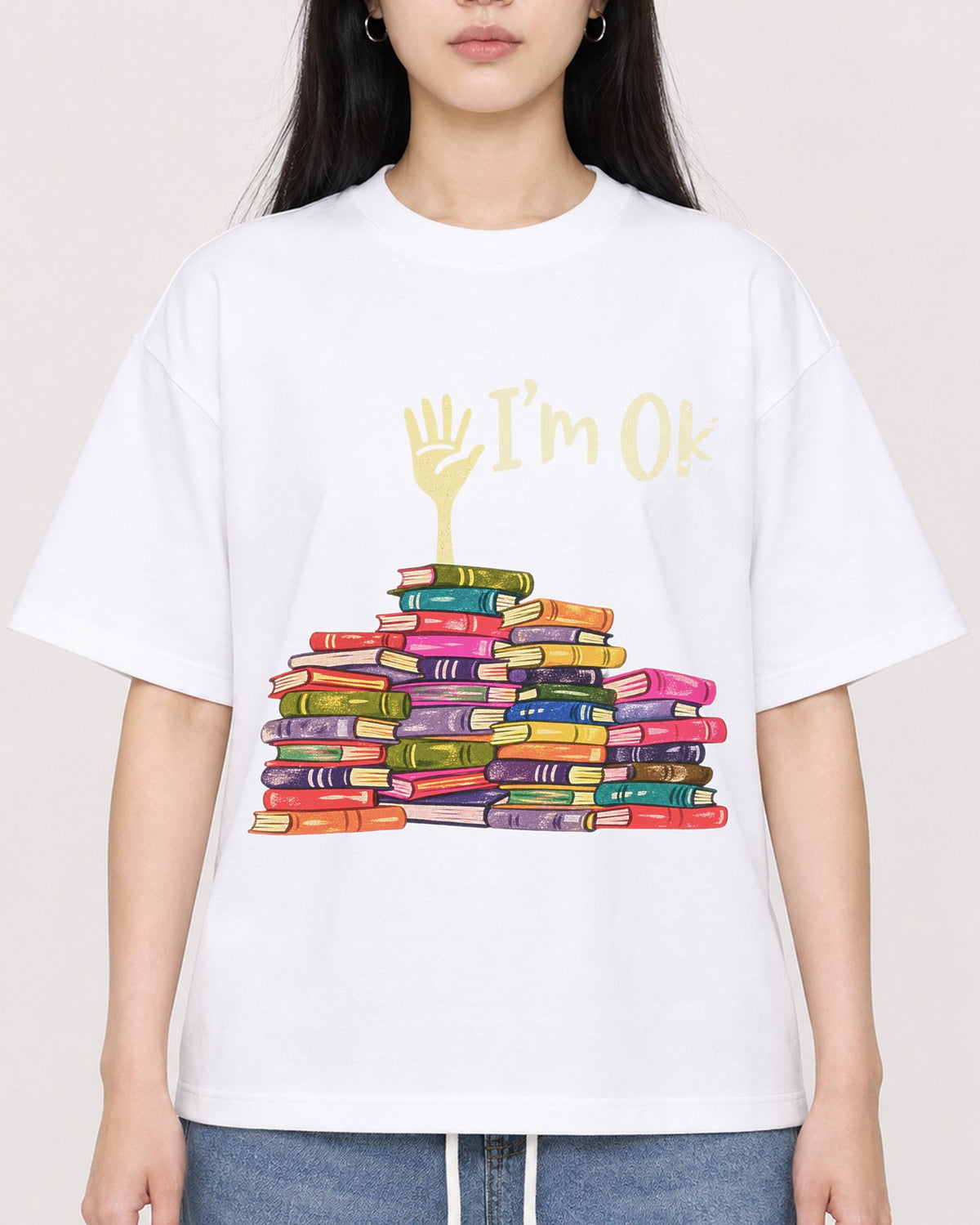 Mockup Boxy Heavyweight Tee White female close-up 01