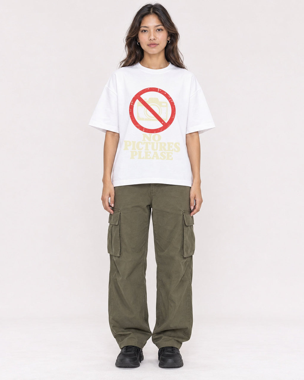Mockup Boxy Heavyweight Tee White female full-body 02