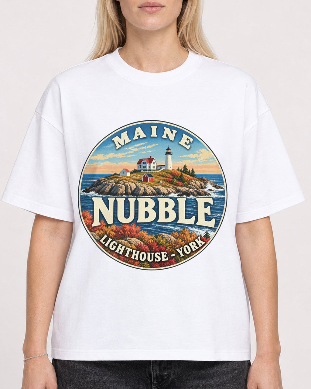 Mockup Boxy Heavyweight Tee White female close-up 08