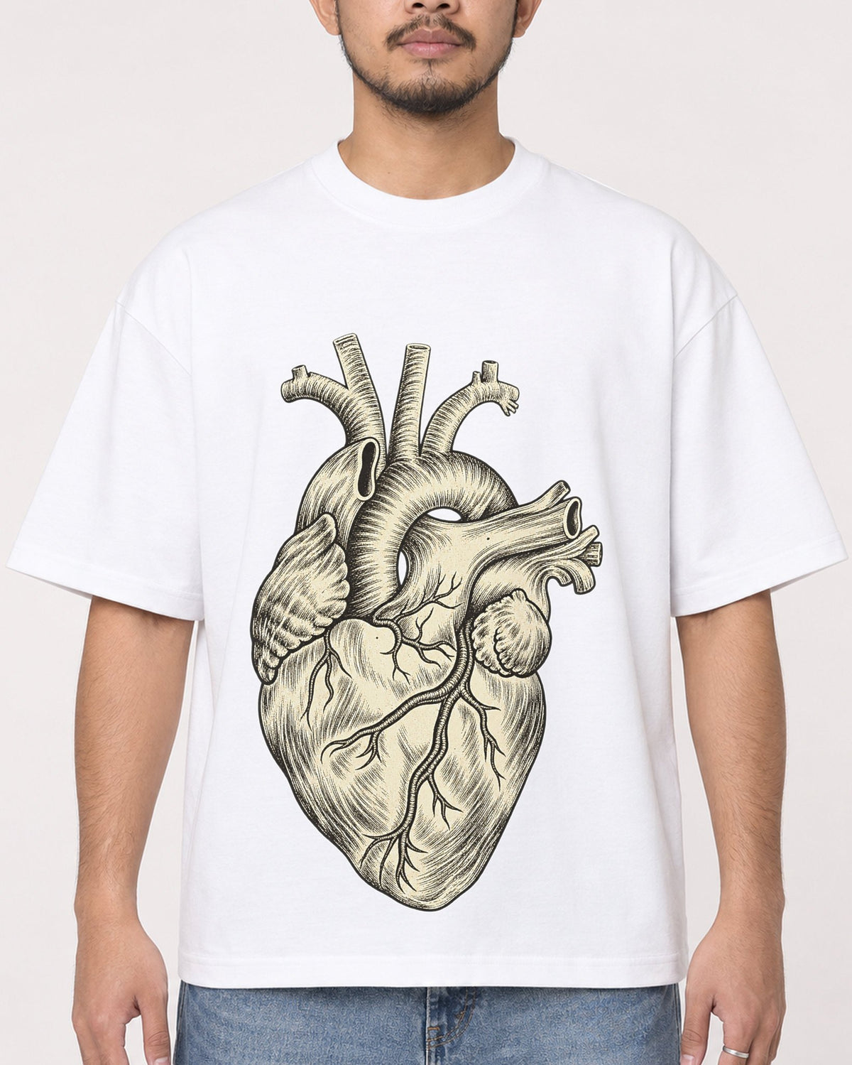 Mockup Boxy Heavyweight Tee White male close-up 32