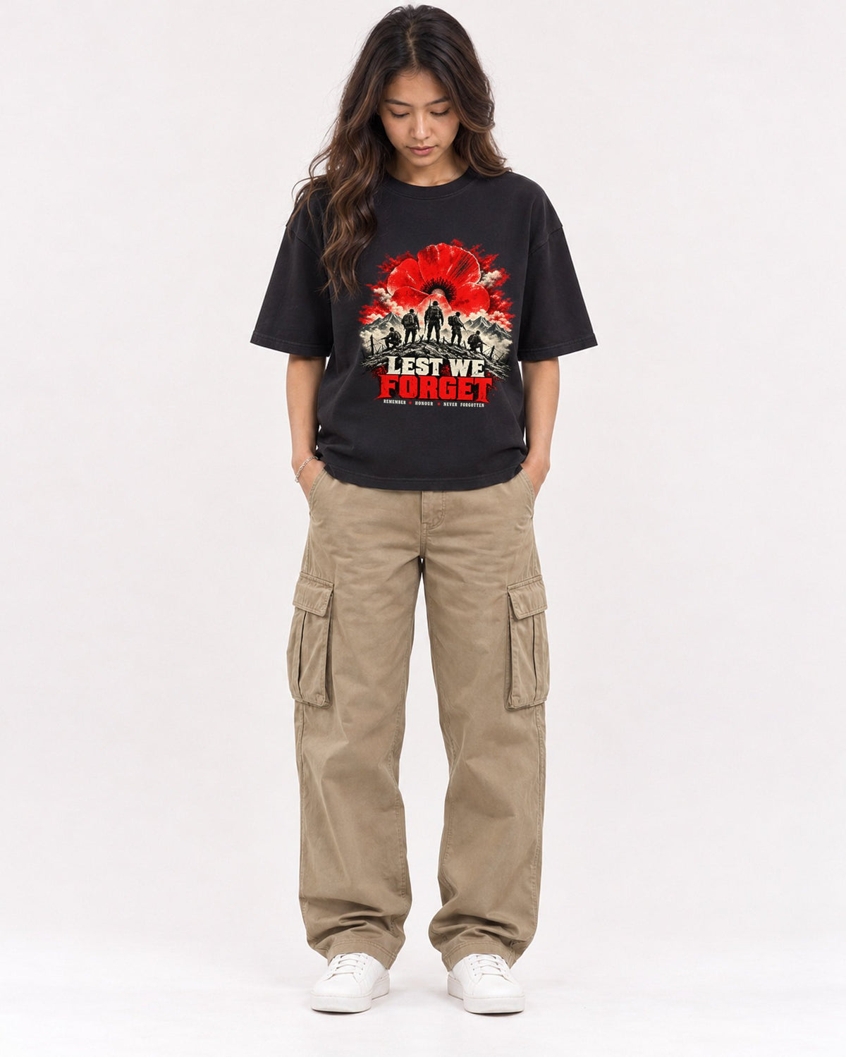 Mockup Boxy Heavyweight Tee Black female full-body 02