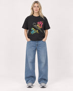 Mockup Boxy Heavyweight Tee Black female full-body 08