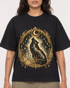 Mockup Boxy Heavyweight Tee Black female close-up 06