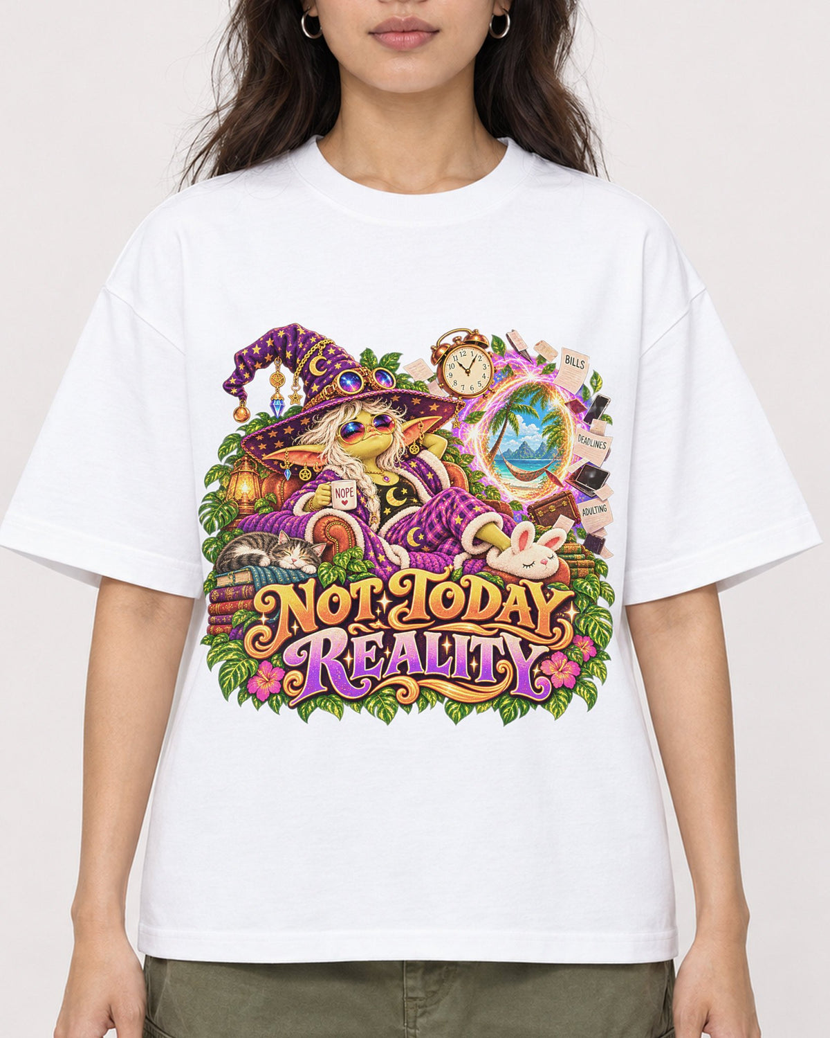 Mockup Boxy Heavyweight Tee White female close-up 02