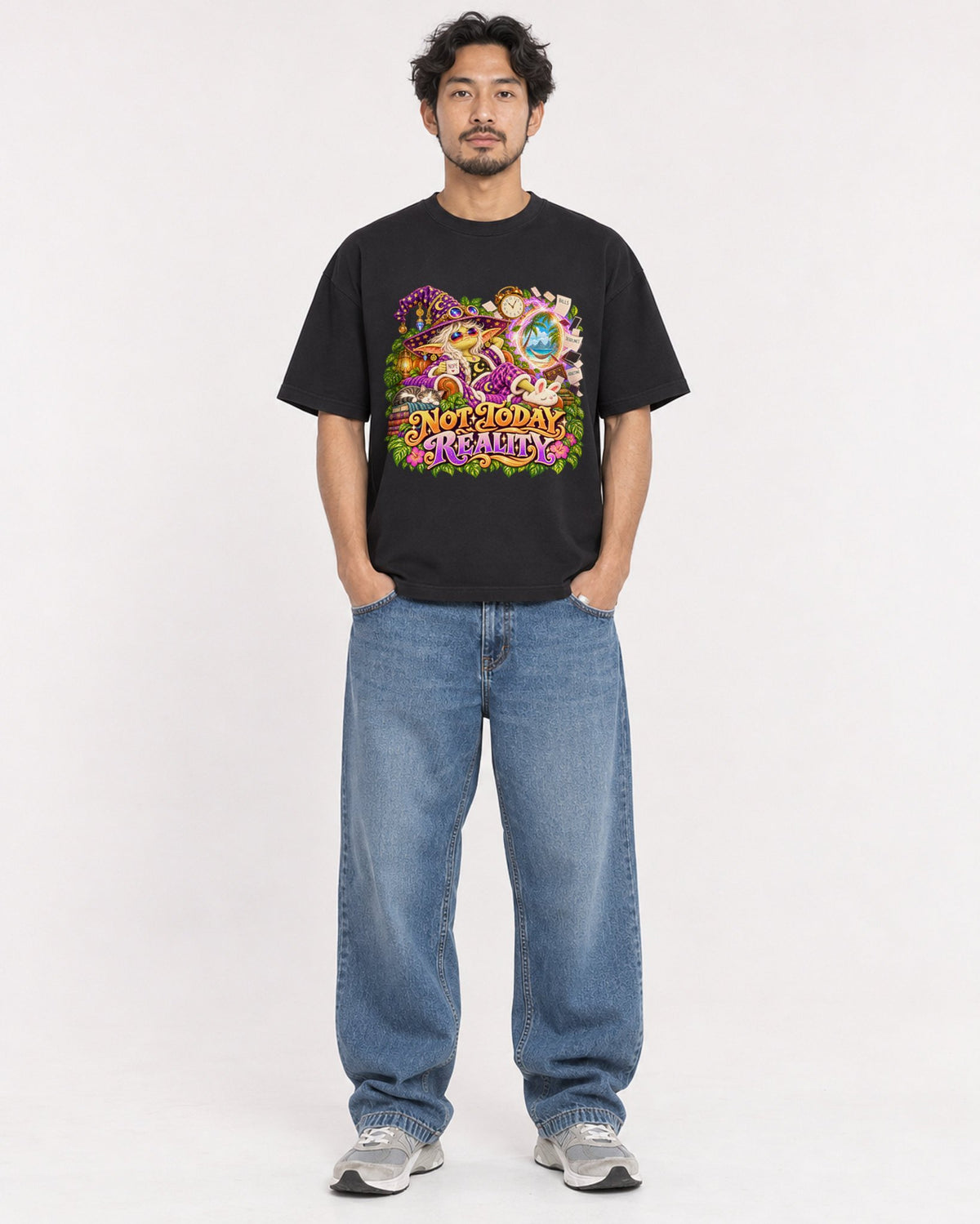 Mockup Boxy Heavyweight Tee Black male full-body 02