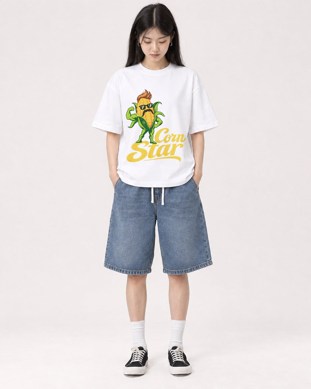 Mockup Boxy Heavyweight Tee White female full-body 01