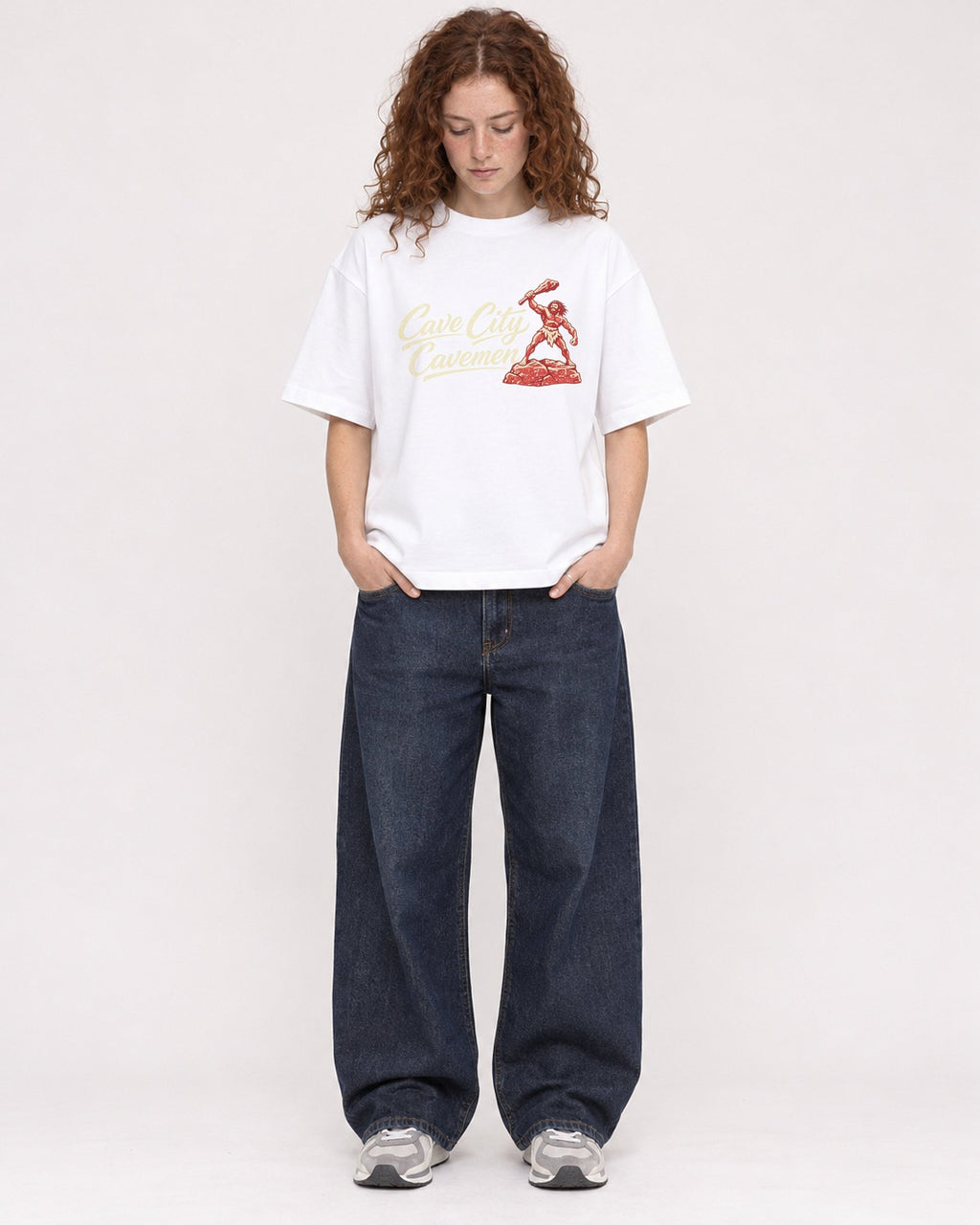 Mockup Boxy Heavyweight Tee White female full-body 09