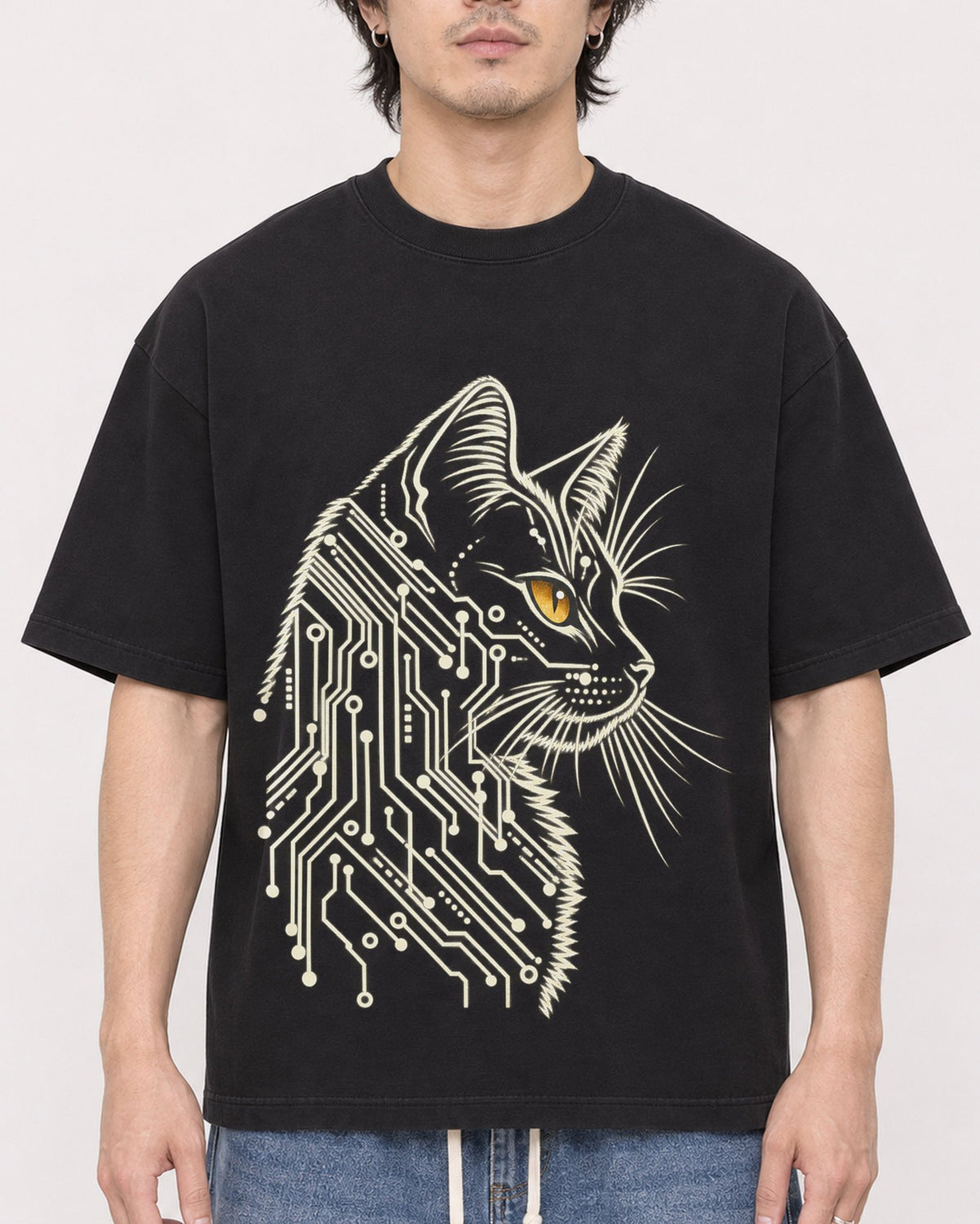 Mockup Boxy Heavyweight Tee Black male close-up 03