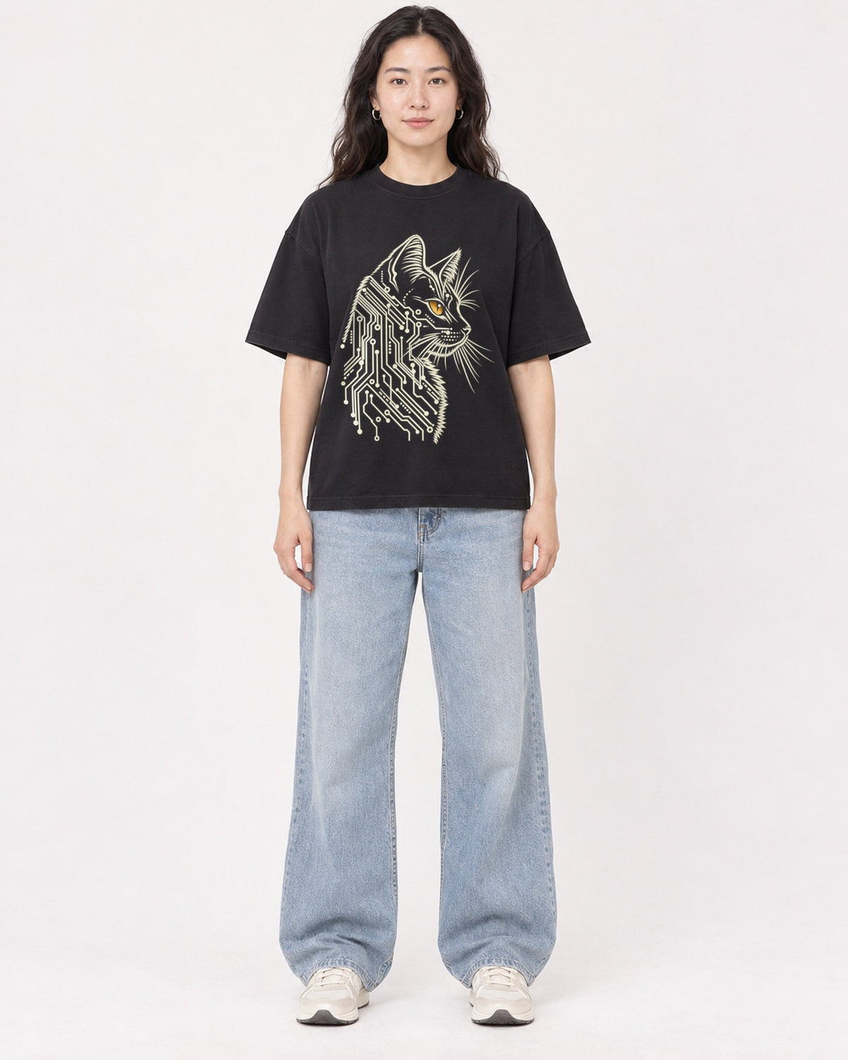 Mockup Boxy Heavyweight Tee Black female full-body 03