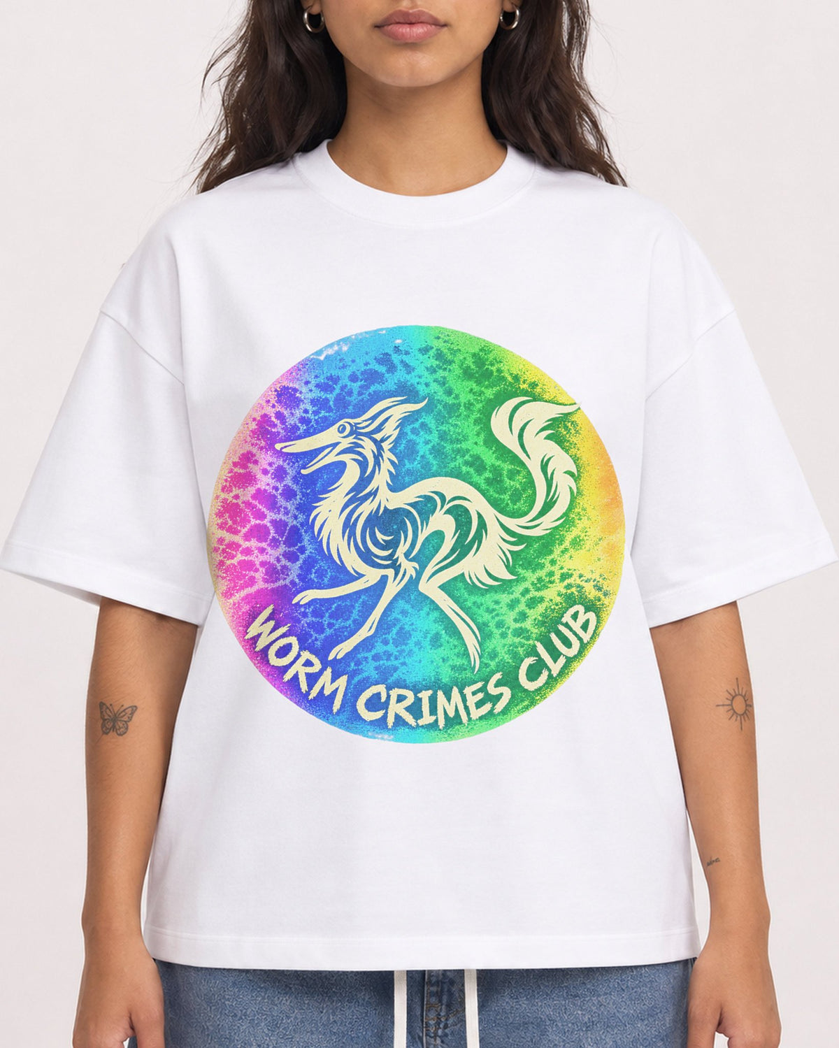 Mockup Boxy Heavyweight Tee White female close-up 06