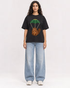 Mockup Boxy Heavyweight Tee Black female full-body 07