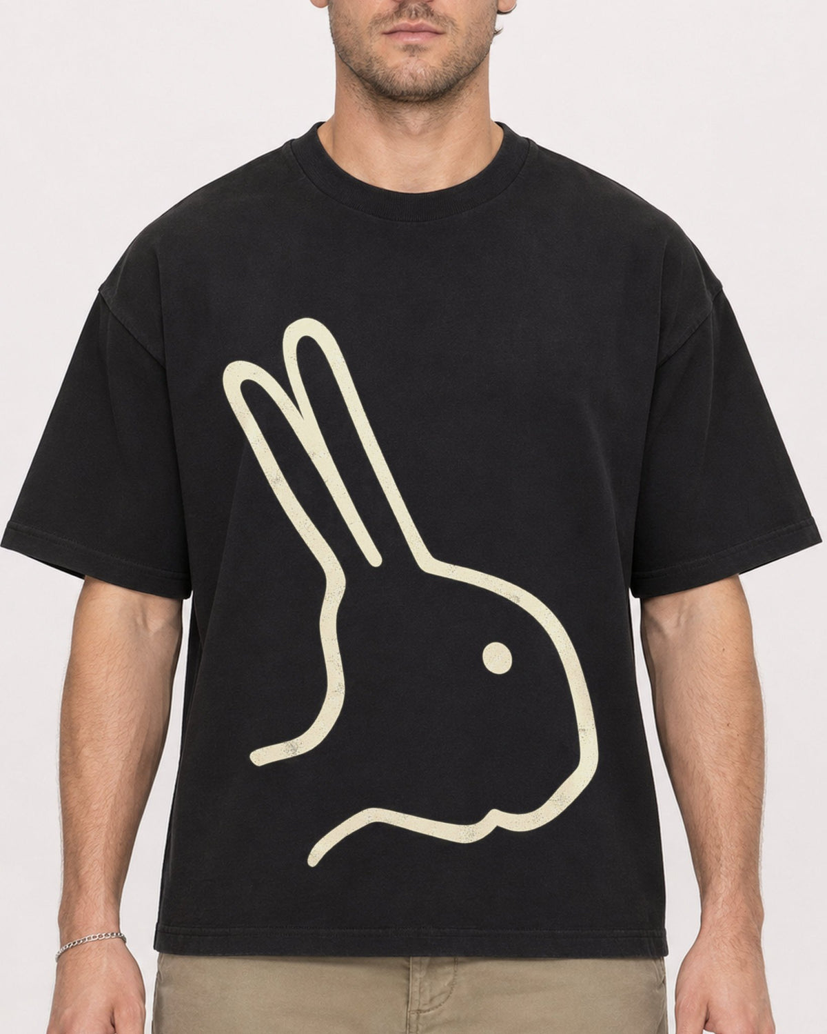 Mockup Boxy Heavyweight Tee Black male close-up 08