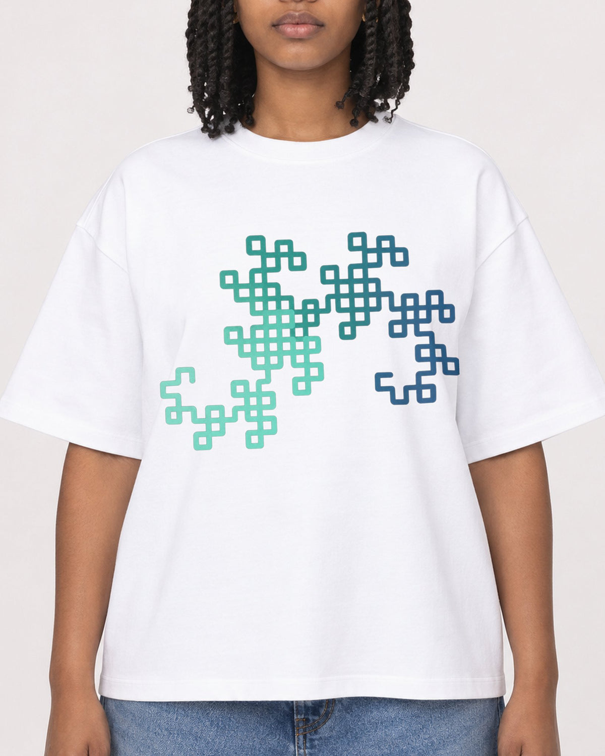 Mockup Boxy Heavyweight Tee White female close-up 15