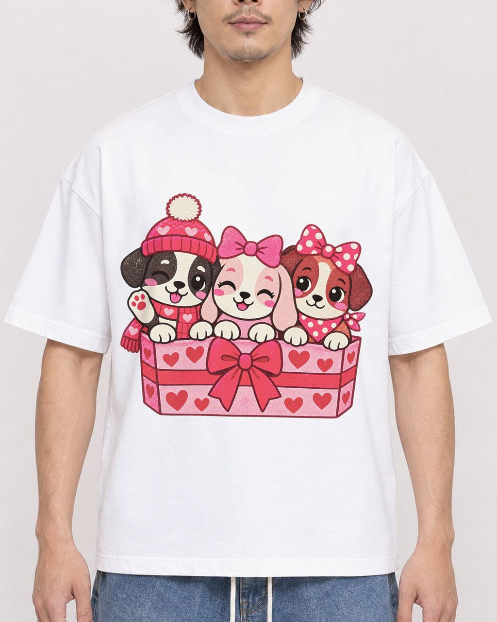 Mockup Boxy Heavyweight Tee White male close-up 03