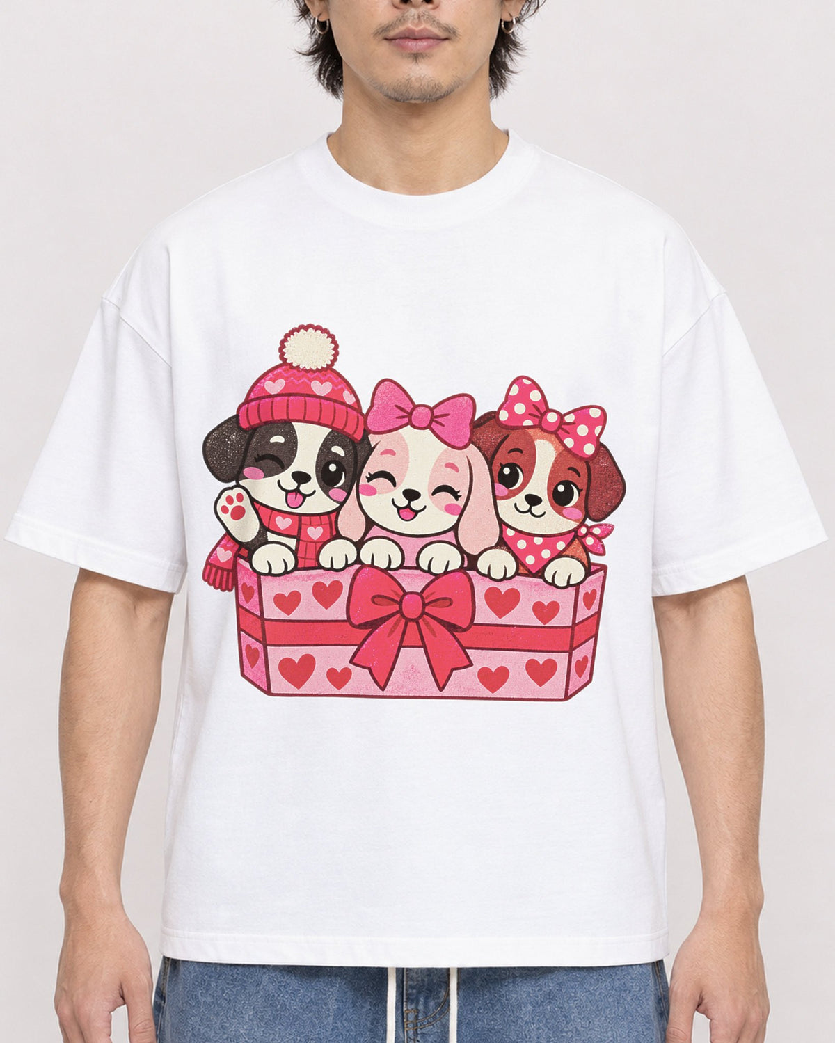 Mockup Boxy Heavyweight Tee White male close-up 03