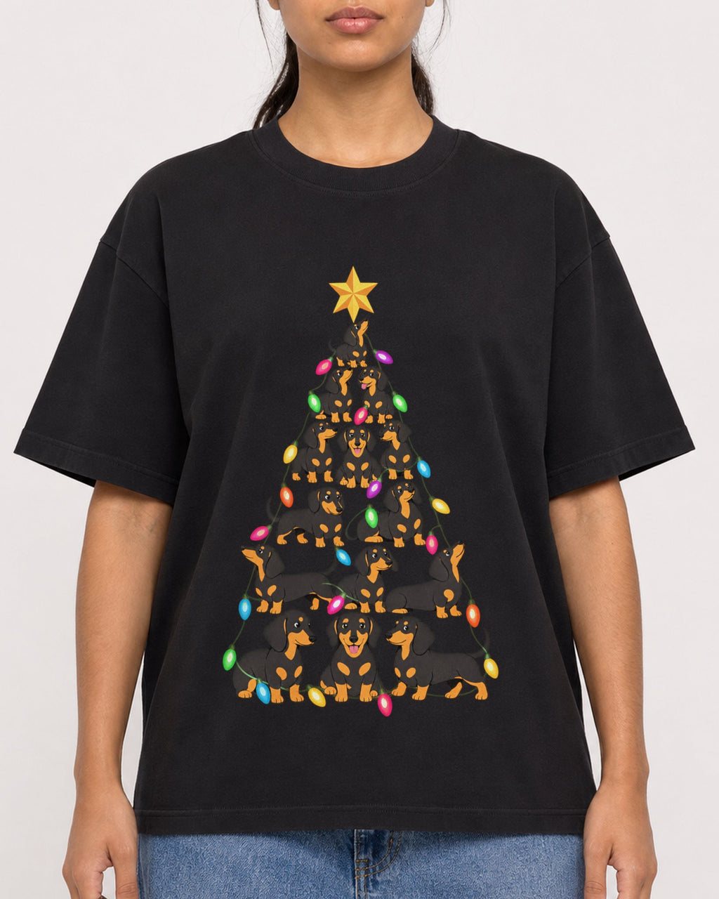Mockup Boxy Heavyweight Tee Black female close-up 16