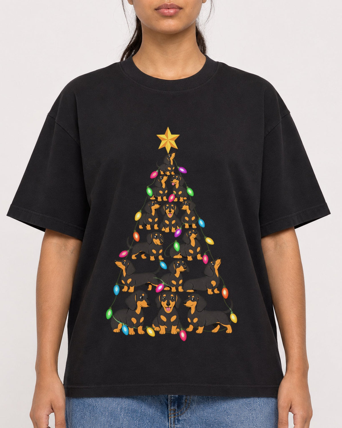 Mockup Boxy Heavyweight Tee Black female close-up 16