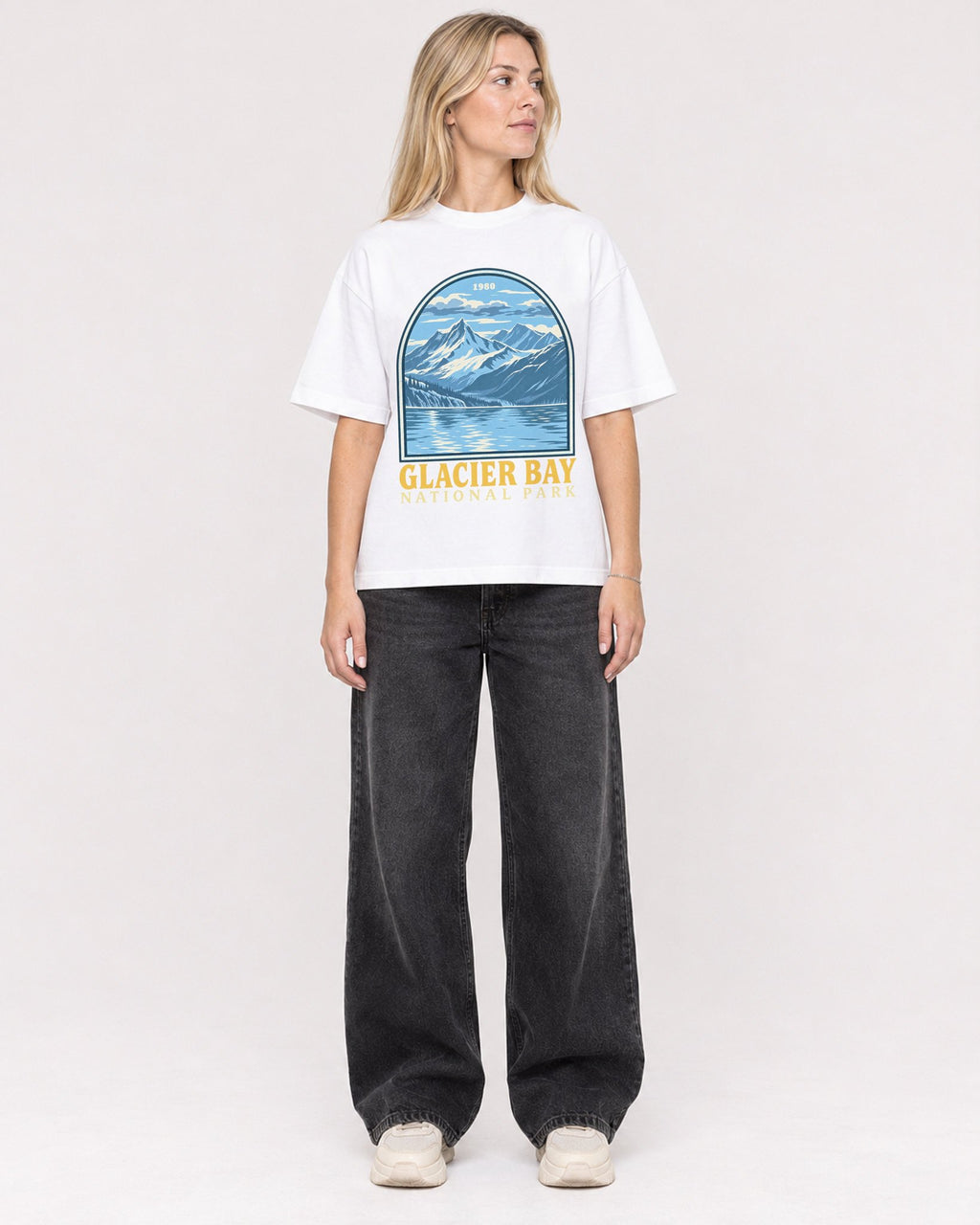 Mockup Boxy Heavyweight Tee White female full-body 08