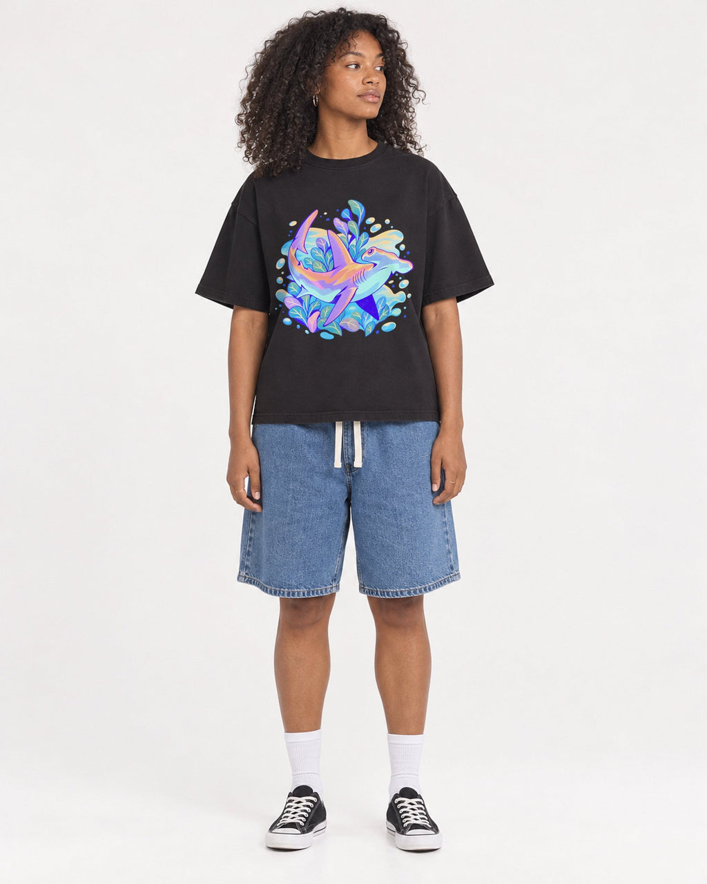 Mockup Boxy Heavyweight Tee Black female full-body 05