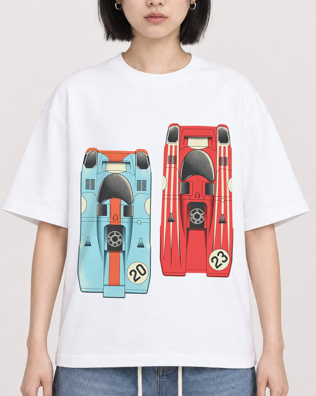 Mockup Boxy Heavyweight Tee White female close-up 11