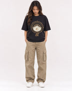 Mockup Boxy Heavyweight Tee Black female full-body 02