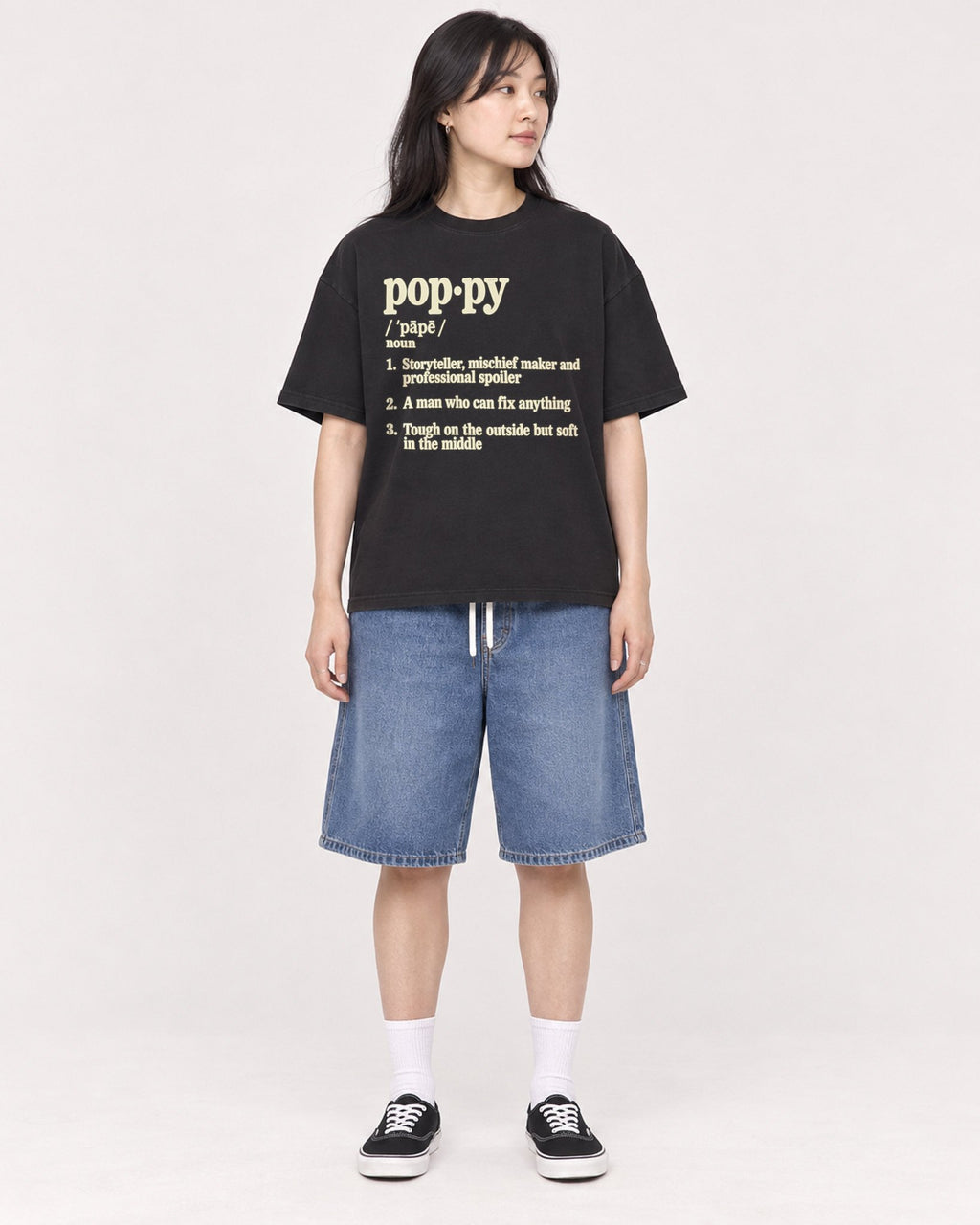 Mockup Boxy Heavyweight Tee Black female full-body 13