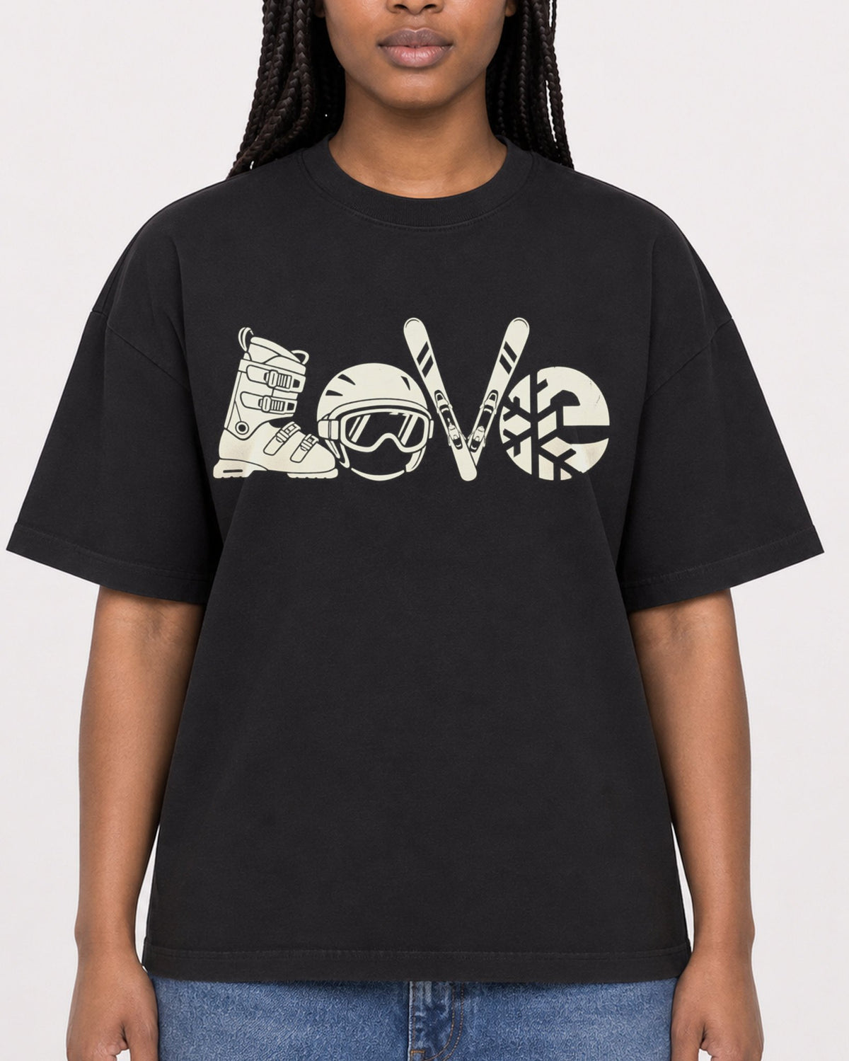 Mockup Boxy Heavyweight Tee Black female close-up 04