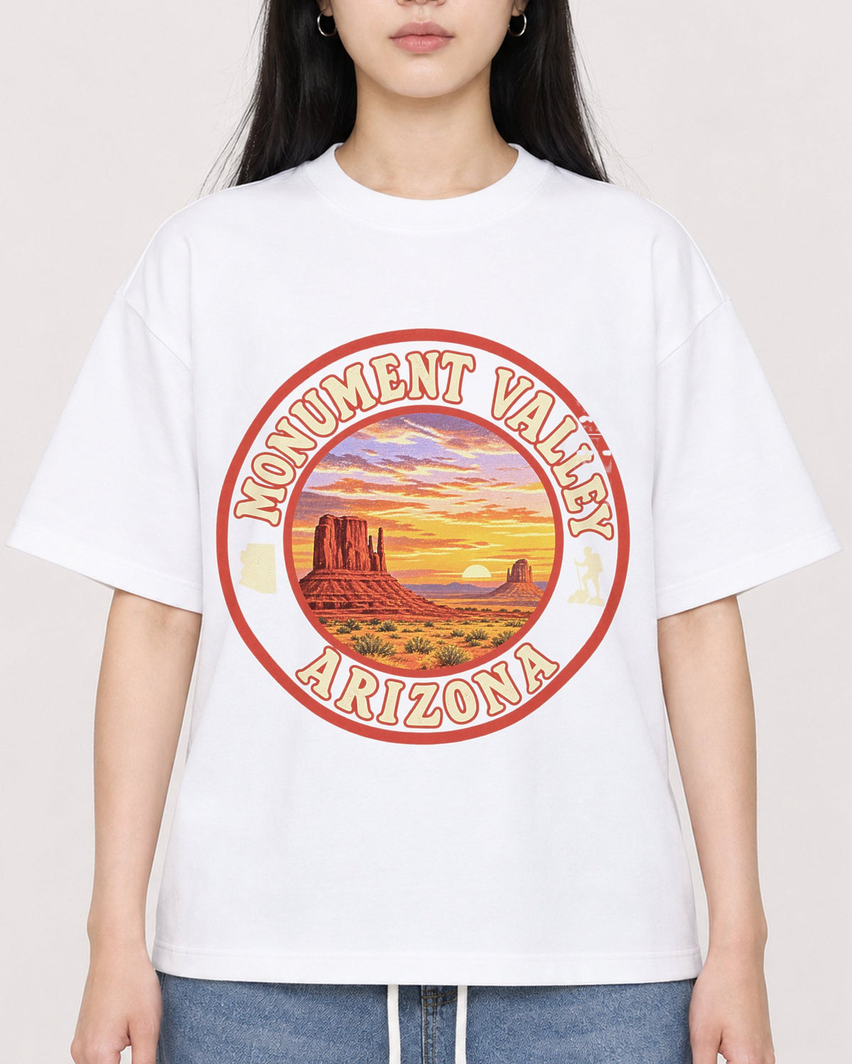 Mockup Boxy Heavyweight Tee White female close-up 01