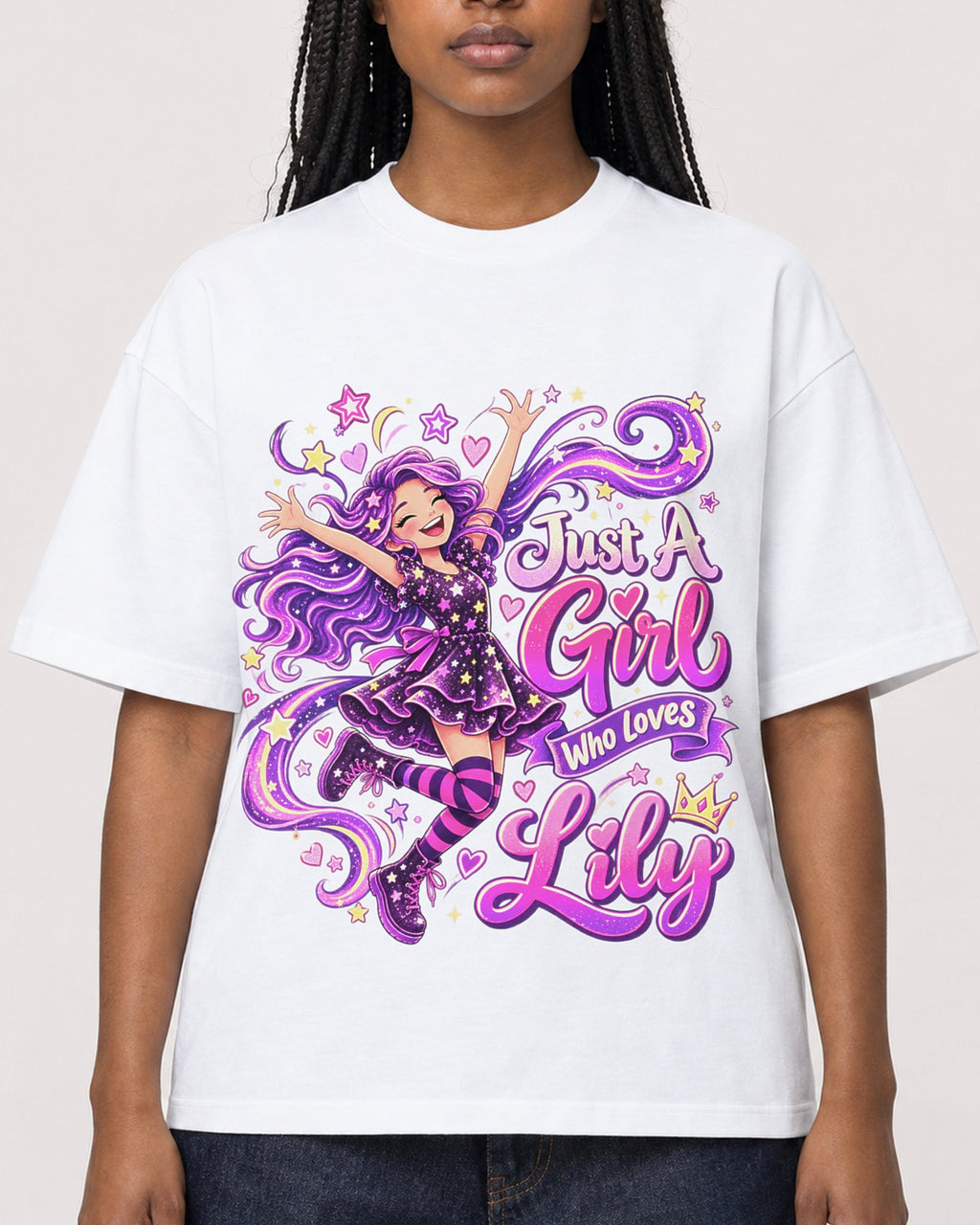 Mockup Boxy Heavyweight Tee White female close-up 04