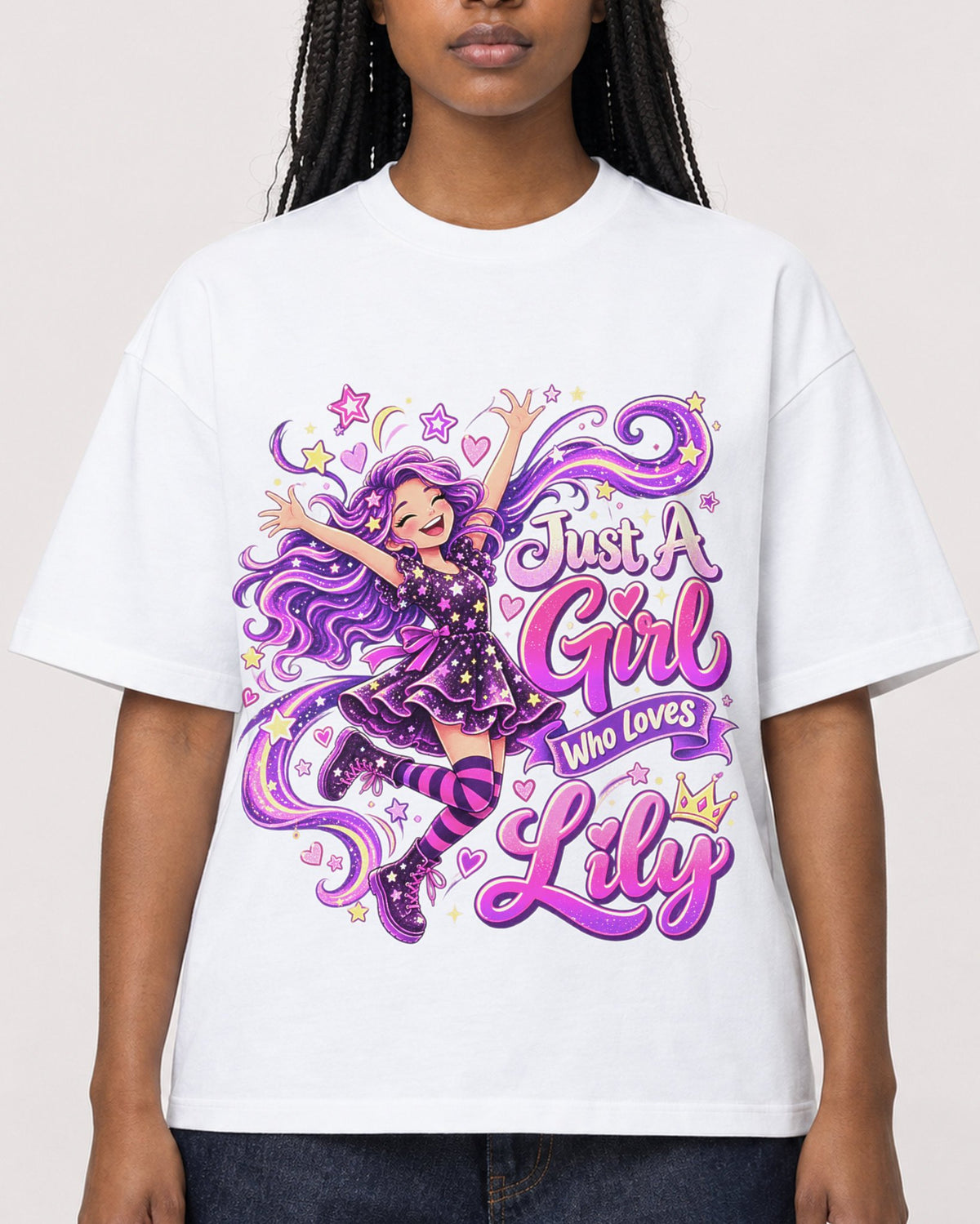 Mockup Boxy Heavyweight Tee White female close-up 04
