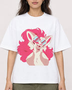 Mockup Boxy Heavyweight Tee White female close-up 02