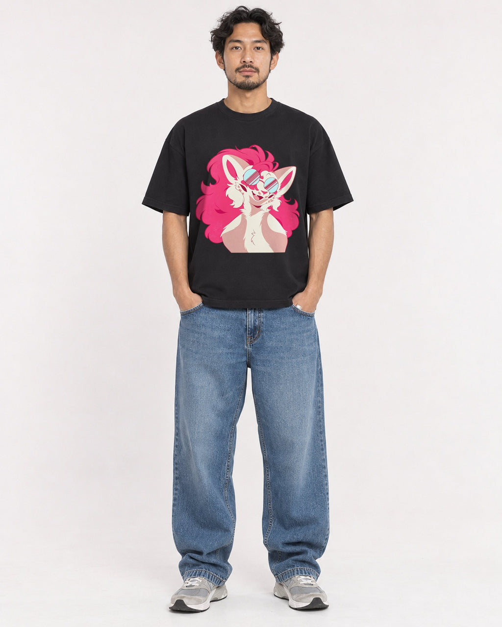 Mockup Boxy Heavyweight Tee Black male full-body 02