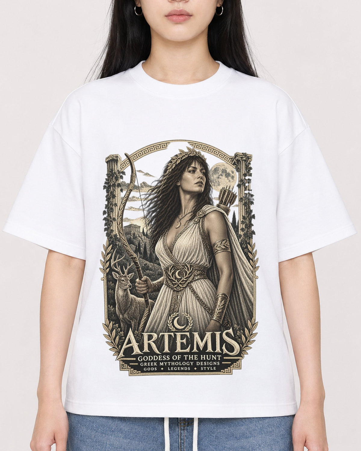 Mockup Boxy Heavyweight Tee White female close-up 01