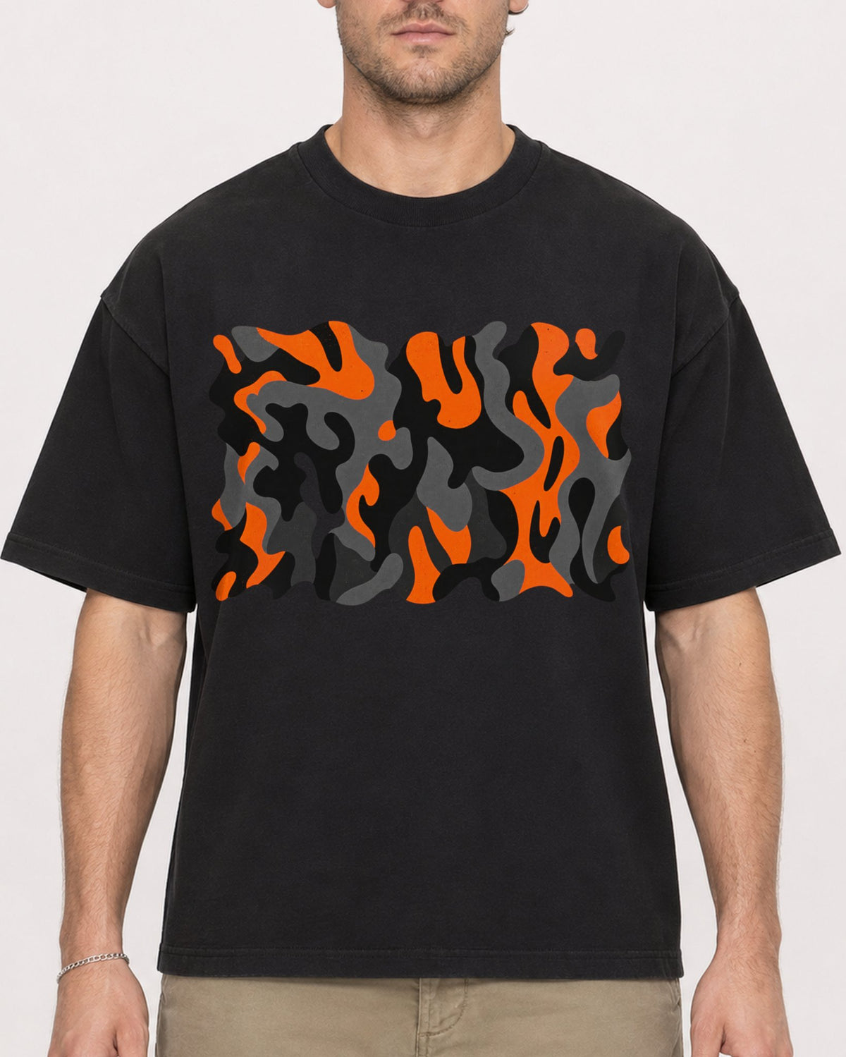Mockup Boxy Heavyweight Tee Black male close-up 08