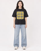 Mockup Boxy Heavyweight Tee Black female full-body 03