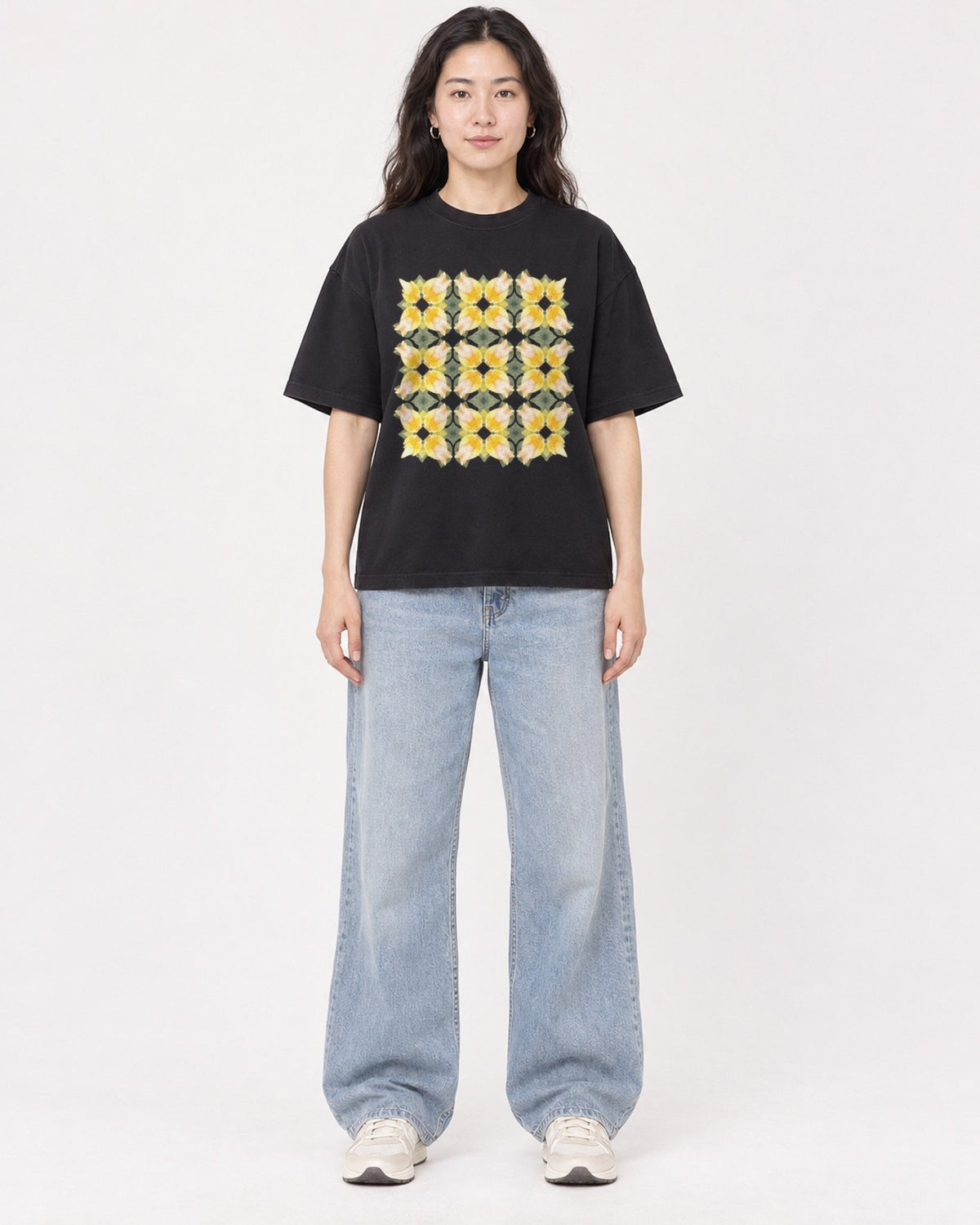 Mockup Boxy Heavyweight Tee Black female full-body 03