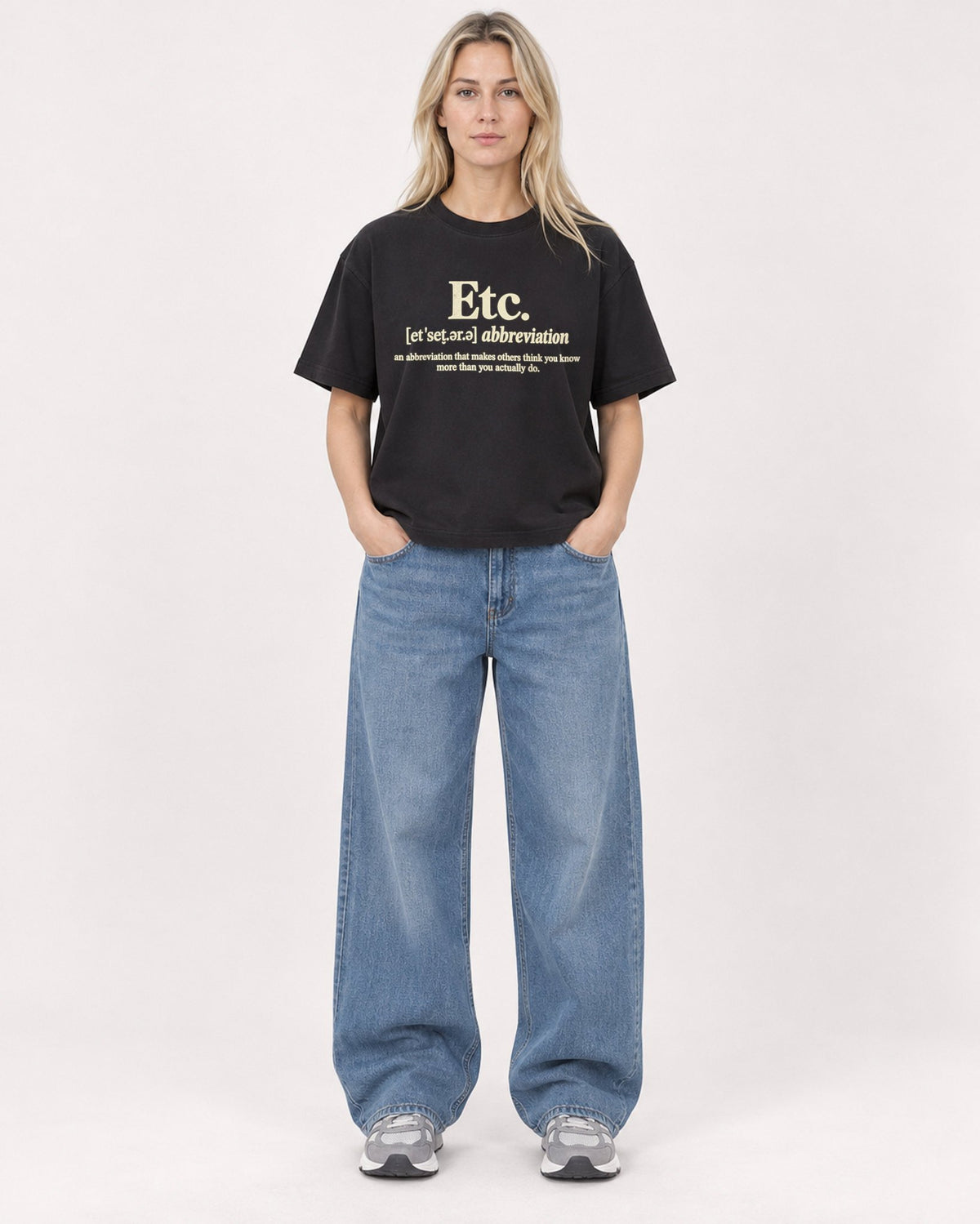 Mockup Boxy Heavyweight Tee Black female full-body 08
