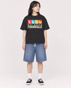 Mockup Boxy Heavyweight Tee Black female full-body 13