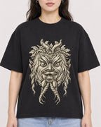 Mockup Boxy Heavyweight Tee Black female close-up 03