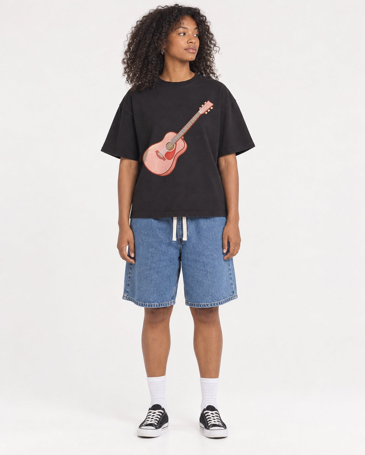 Mockup Boxy Heavyweight Tee Black female full-body 05