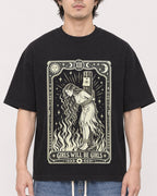 Mockup Boxy Heavyweight Tee Black male close-up 03