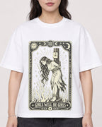 Mockup Boxy Heavyweight Tee White female close-up 03