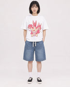 Mockup Boxy Heavyweight Tee White female full-body 11