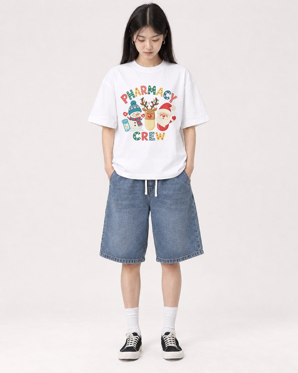 Mockup Boxy Heavyweight Tee White female full-body 01