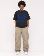 Mockup Boxy Heavyweight Tee Black female full-body 14